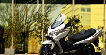 Suzuki_BURGMAN_400_13_nuovo_burgman400-45312-800×470