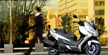 Suzuki_BURGMAN_400_15_nuovo_burgman400-38912-800×470
