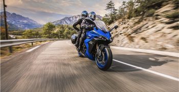 Suzuki_GSX-S1000GT_02_GSXS1000GT-57344-800×470