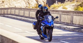 Suzuki_GSX-S1000GT_20_GSXS1000GT-7936-800×470