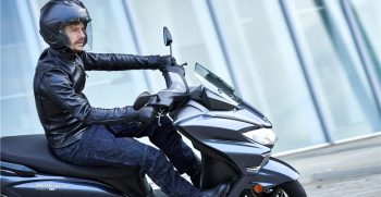 Suzuki_BURGMAN_STREET_125_EXECUTIVE_05_BURGMAN_125-26112-800×470