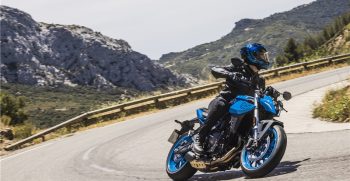 Suzuki_GSX-8S_04-45312-800×470