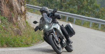 Suzuki_V-STROM_800SE_01-14080-800×470