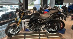 SUZUKI GSX-8 T KM-0